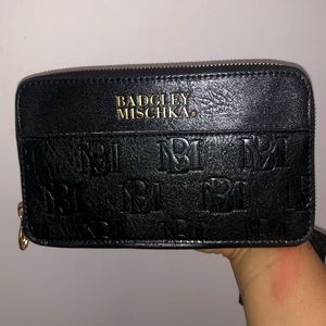 Badgley Mischka weekend bag